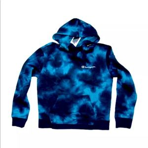 Champion women’s hoodie NWT blue